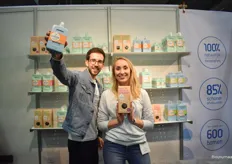 Jasper Gabriëlse en Melanie Stoel van Seepje zijn dit jaar voor het eerst op de Biobeurs aanwezig met hun gamma schoonmaakproducten en wasmiddelen.